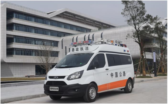 與疫情賽跑！“六合造”救護(hù)車奔赴抗疫一線